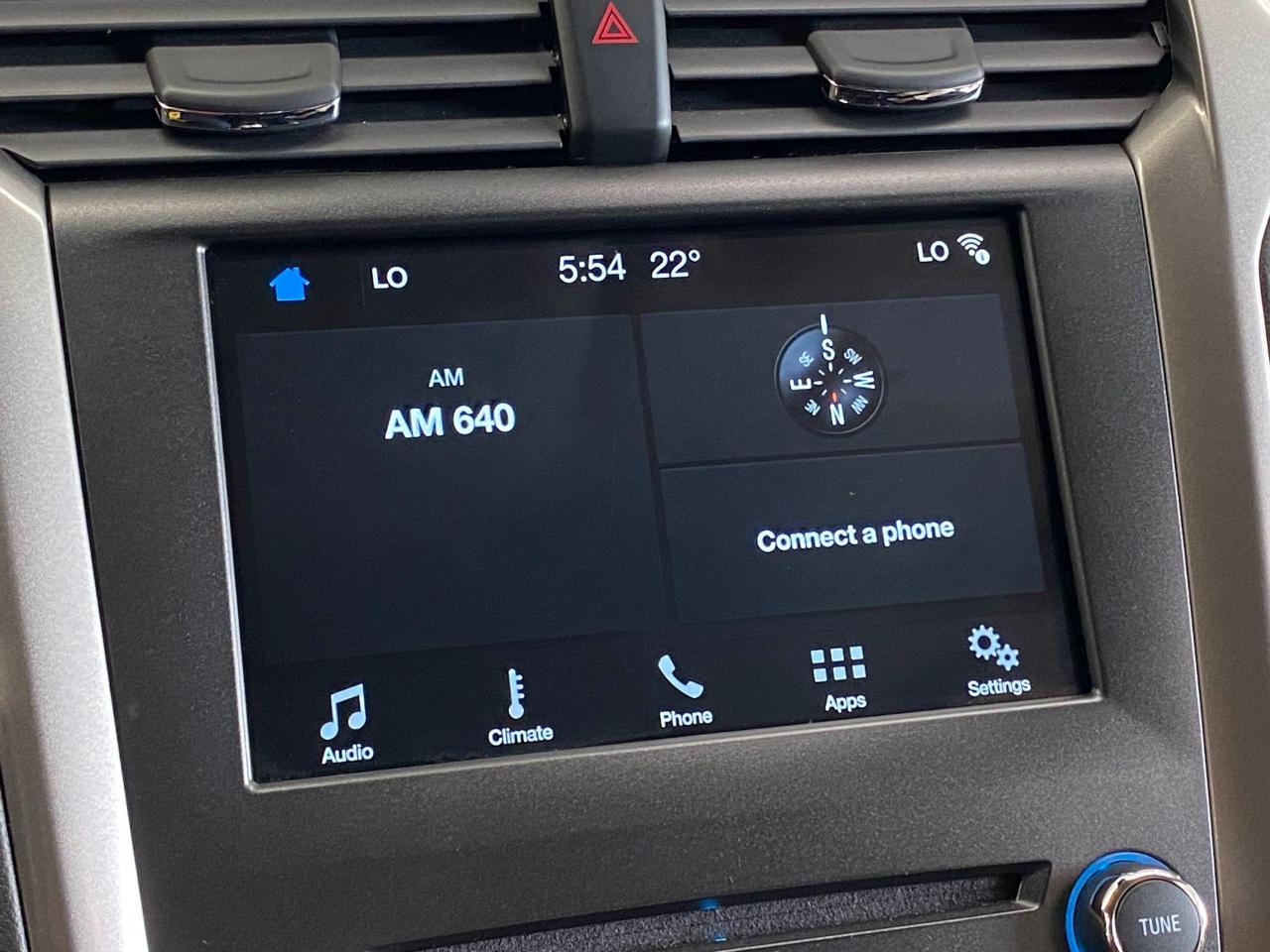 2018 Ford Fusion SE TECH+ApplePlay+BlindSpot+LaneKeep+ACCIDENT FREE - Photo #31