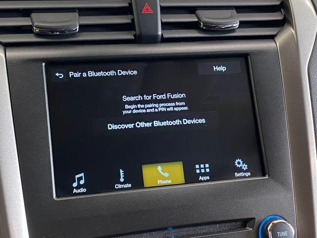 2018 Ford Fusion SE TECH+ApplePlay+BlindSpot+LaneKeep+ACCIDENT FREE Photo34