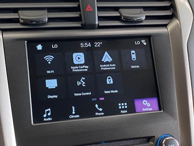 2018 Ford Fusion SE TECH+ApplePlay+BlindSpot+LaneKeep+ACCIDENT FREE Photo35