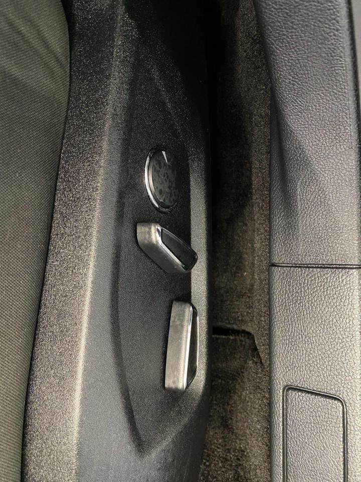2018 Ford Fusion SE TECH+ApplePlay+BlindSpot+LaneKeep+ACCIDENT FREE - Photo #46