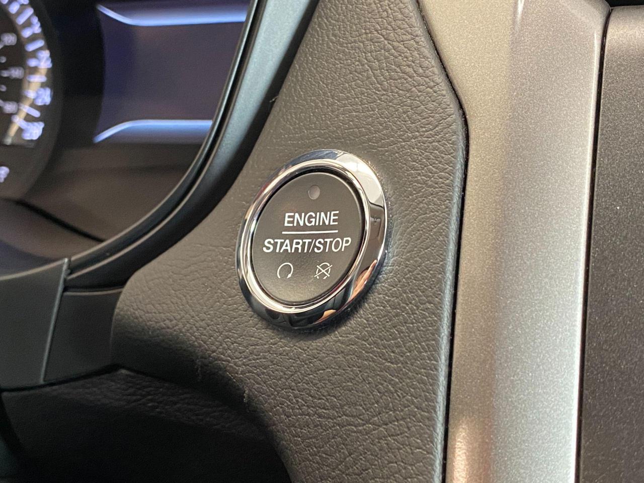 2018 Ford Fusion SE TECH+ApplePlay+BlindSpot+LaneKeep+ACCIDENT FREE - Photo #59