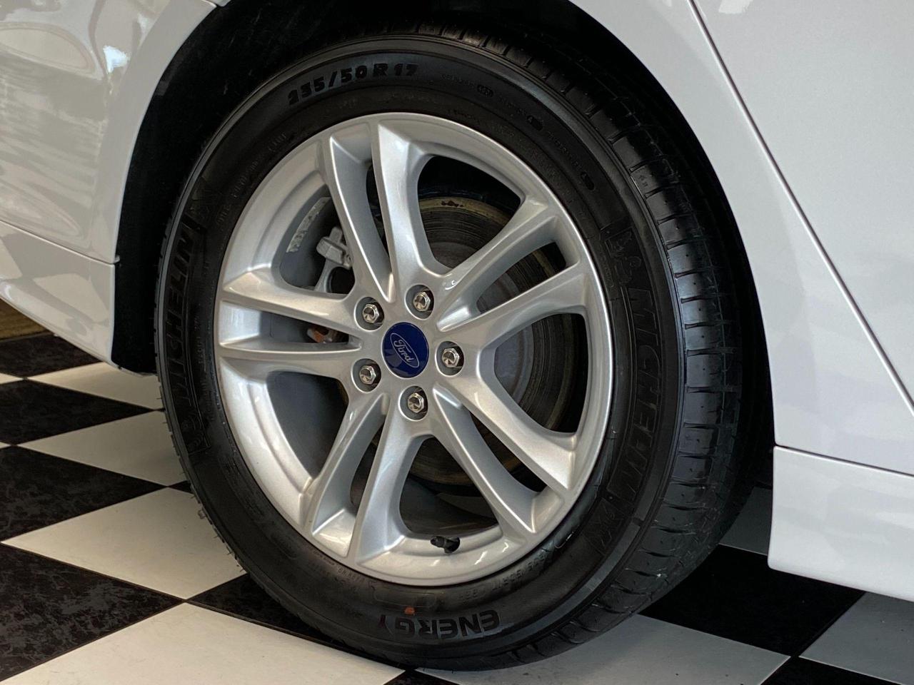2018 Ford Fusion SE TECH+ApplePlay+BlindSpot+LaneKeep+ACCIDENT FREE - Photo #66
