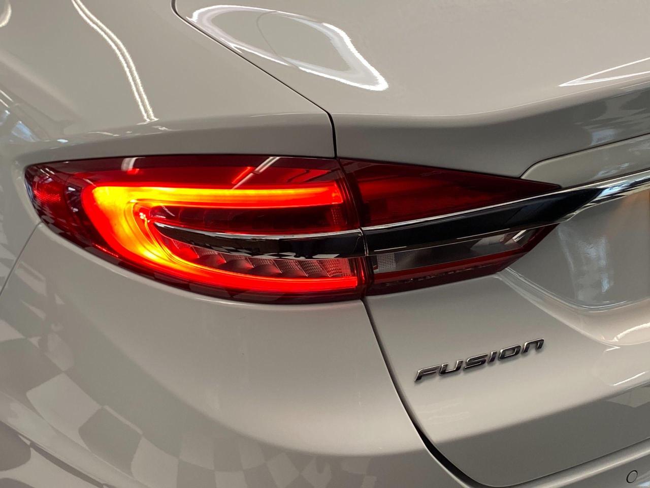 2018 Ford Fusion SE TECH+ApplePlay+BlindSpot+LaneKeep+ACCIDENT FREE - Photo #72