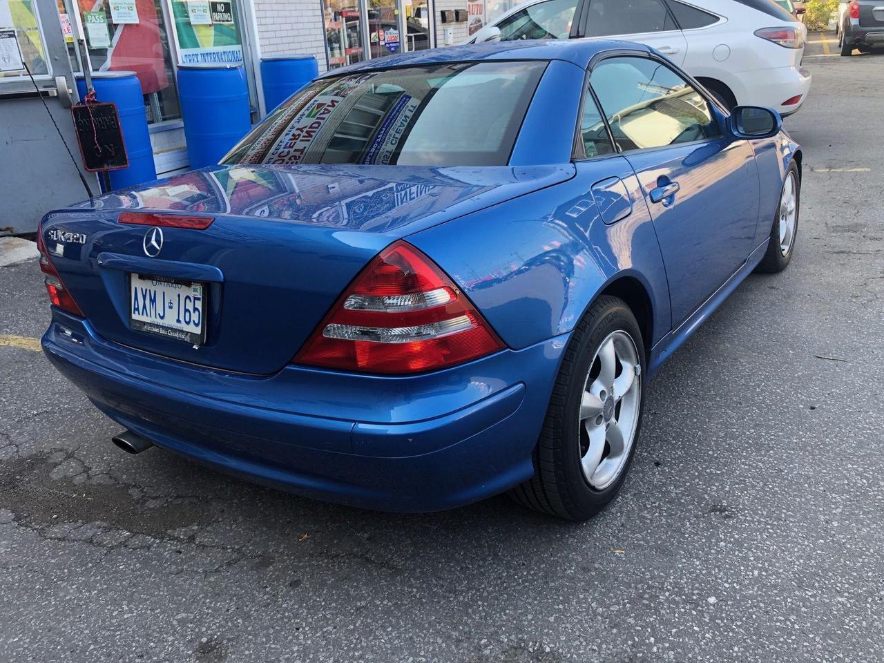 2002 Mercedes-Benz SLK Powerful 3.2L V6, Auto, Power Top. Certified - Photo #2