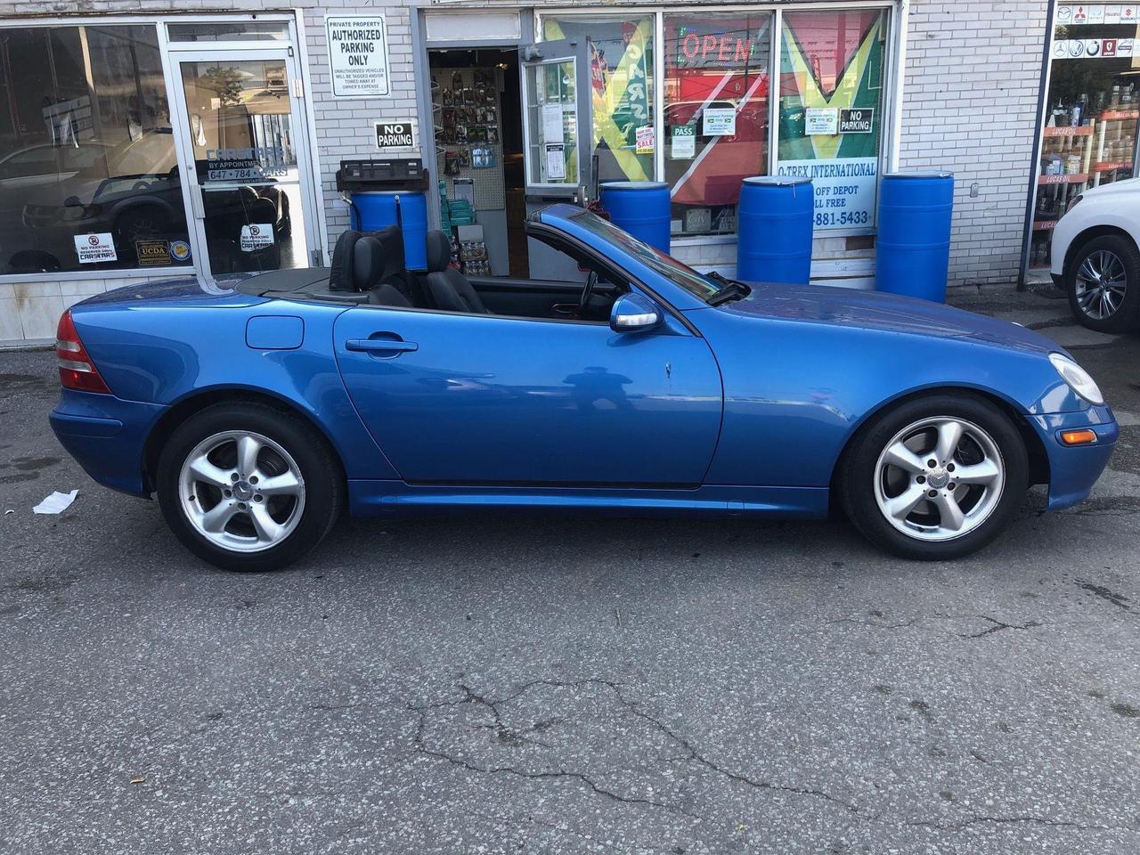 2002 Mercedes-Benz SLK Powerful 3.2L V6, Auto, Power Top. Certified Photo