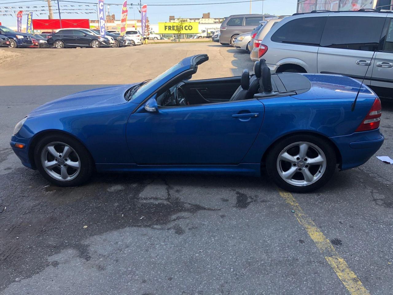 2002 Mercedes-Benz SLK Powerful 3.2L V6, Auto, Power Top. Certified Photo