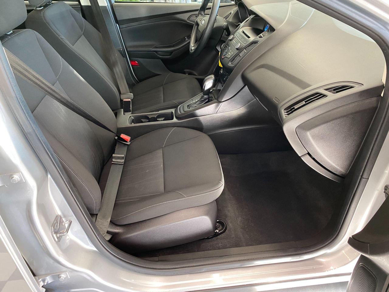 2016 Ford Focus S+Camera+Bluetooth+Cruise+ACCIDENT FREE - Photo #22