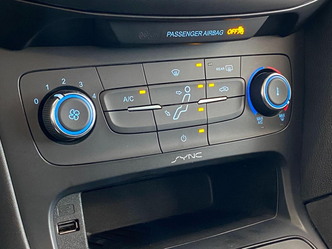 2016 Ford Focus S+Camera+Bluetooth+Cruise+ACCIDENT FREE - Photo #34