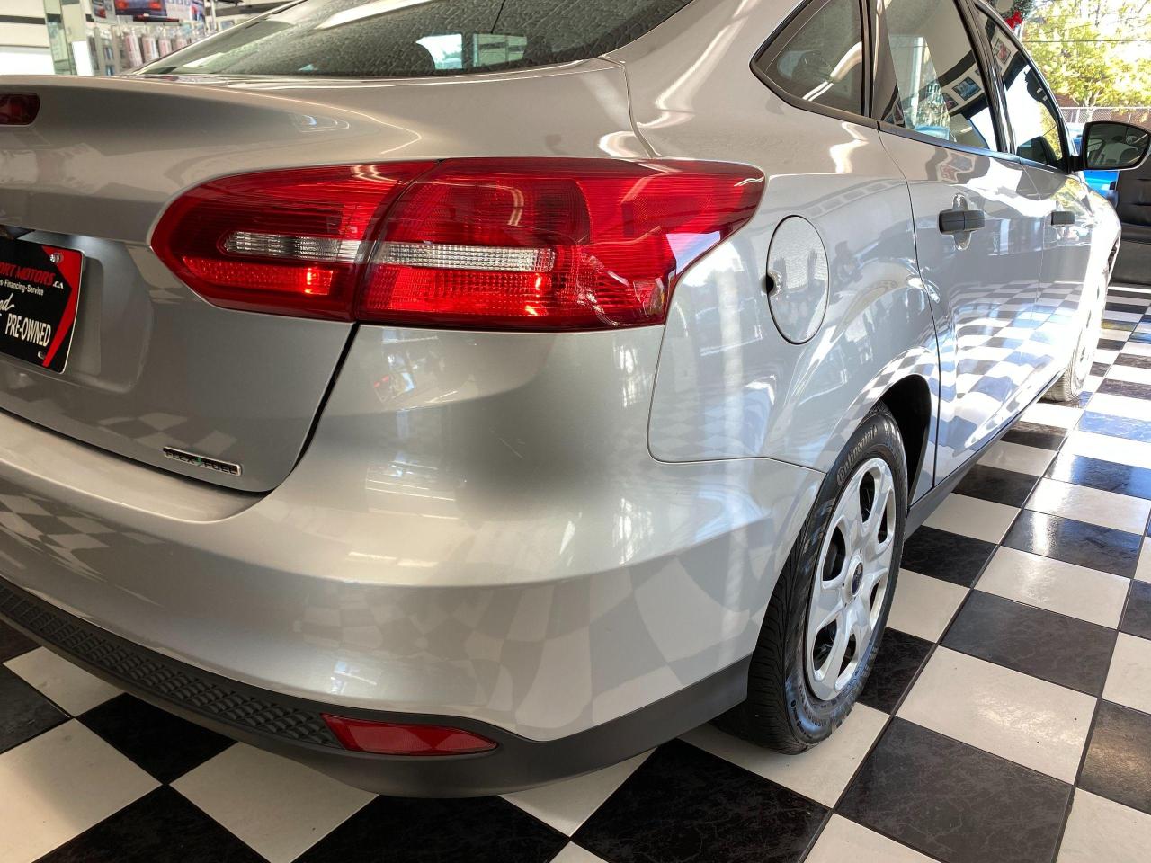 2016 Ford Focus S+Camera+Bluetooth+Cruise+ACCIDENT FREE - Photo #40