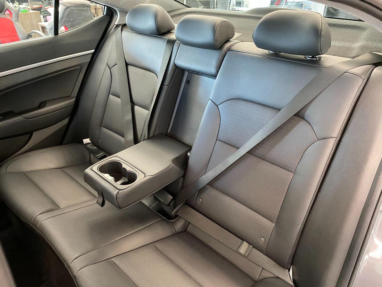 2020 Hyundai Elantra Luxury+Adaptive Cruise+Lane Keep+ACCIDENT FREE - Photo #24