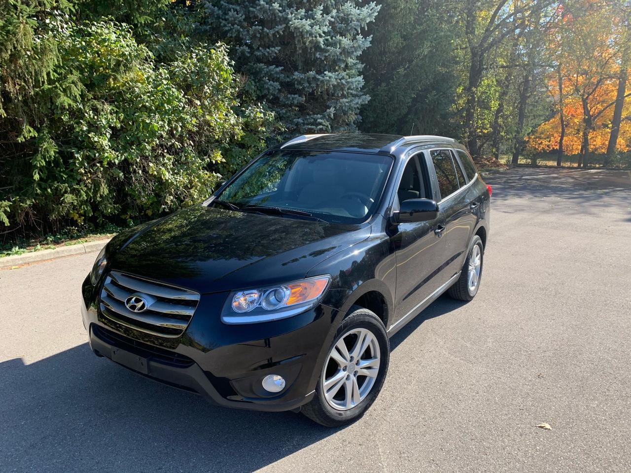 2012 Hyundai Santa Fe GL Premium Photo3