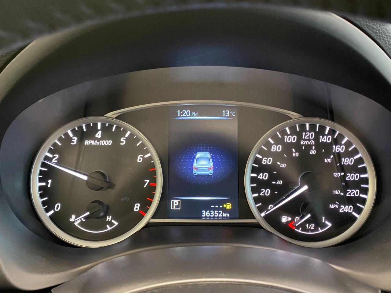 2017 Nissan Sentra SV+Camera+Heated Seats+Push Start+ACCIDENT FREE - Photo #17