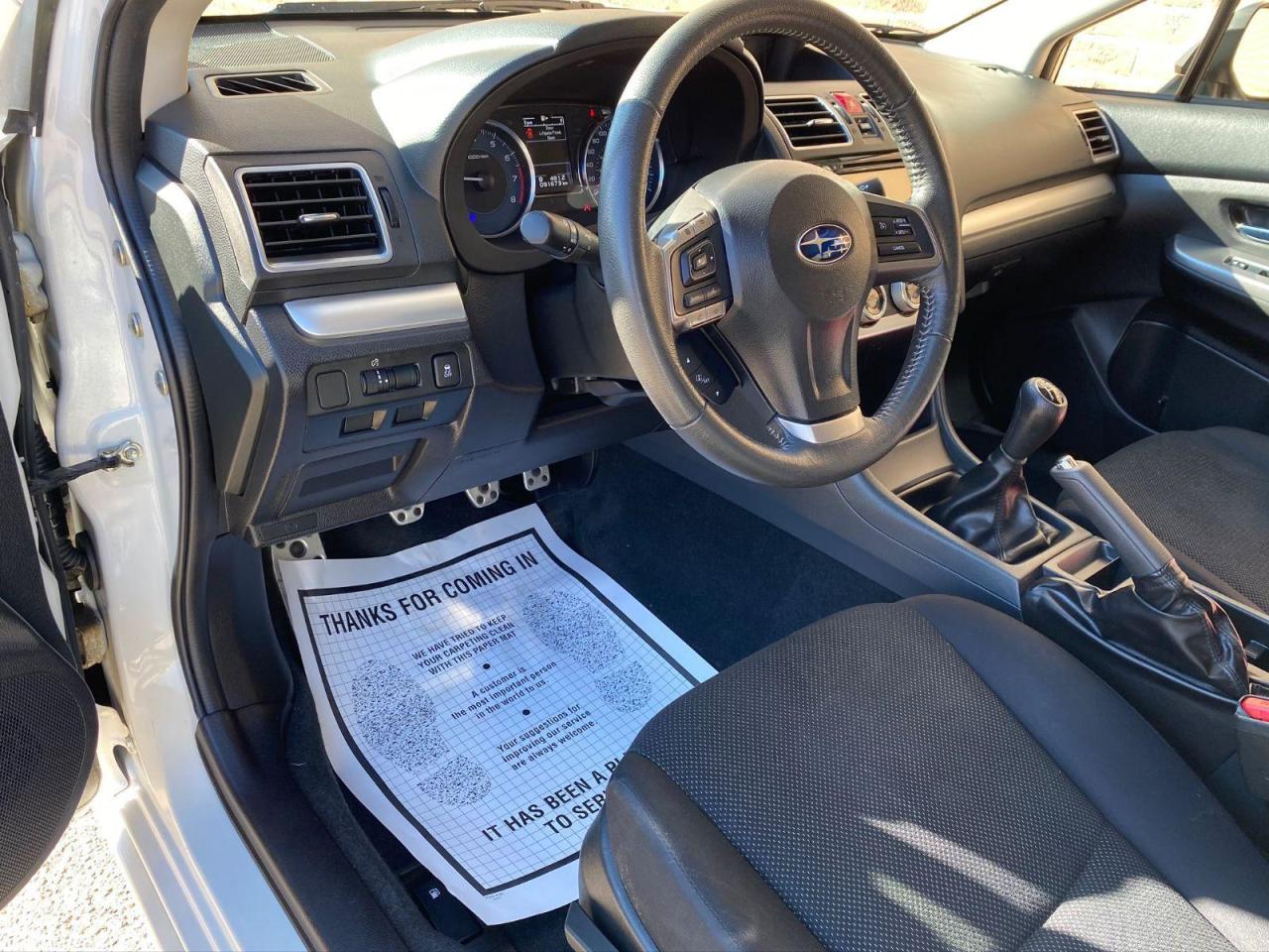 2015 Subaru Impreza 2.0i w/Sport Pkg Photo4