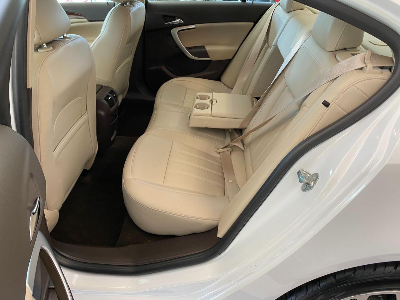 2017 Buick Regal Sport Touring+Apple Play+New Tires+ACCIDENT FREE - Photo #23