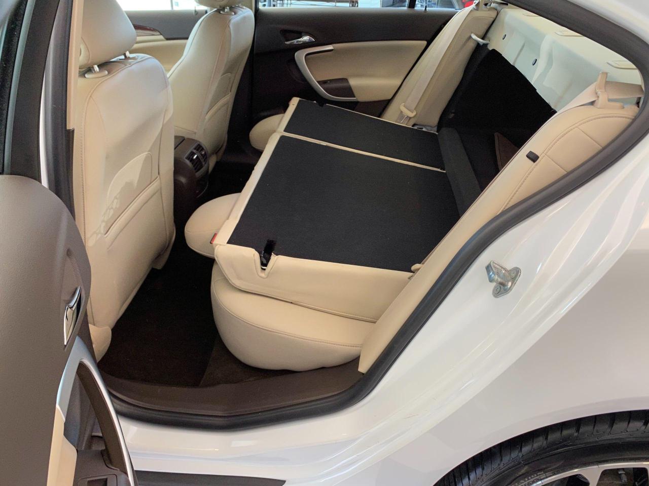 2017 Buick Regal Sport Touring+Apple Play+New Tires+ACCIDENT FREE - Photo #25