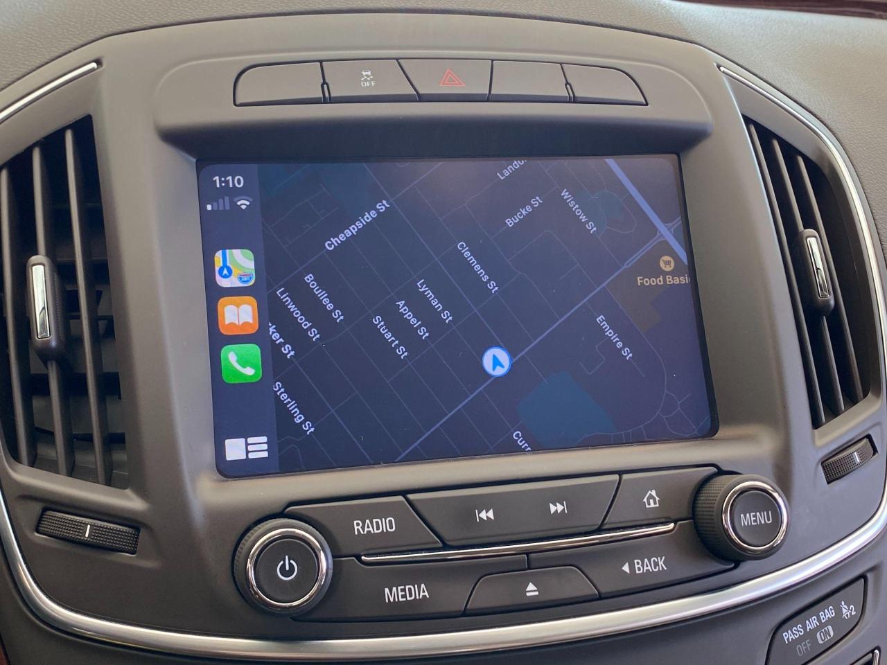 2017 Buick Regal Sport Touring+Apple Play+New Tires+ACCIDENT FREE - Photo #30