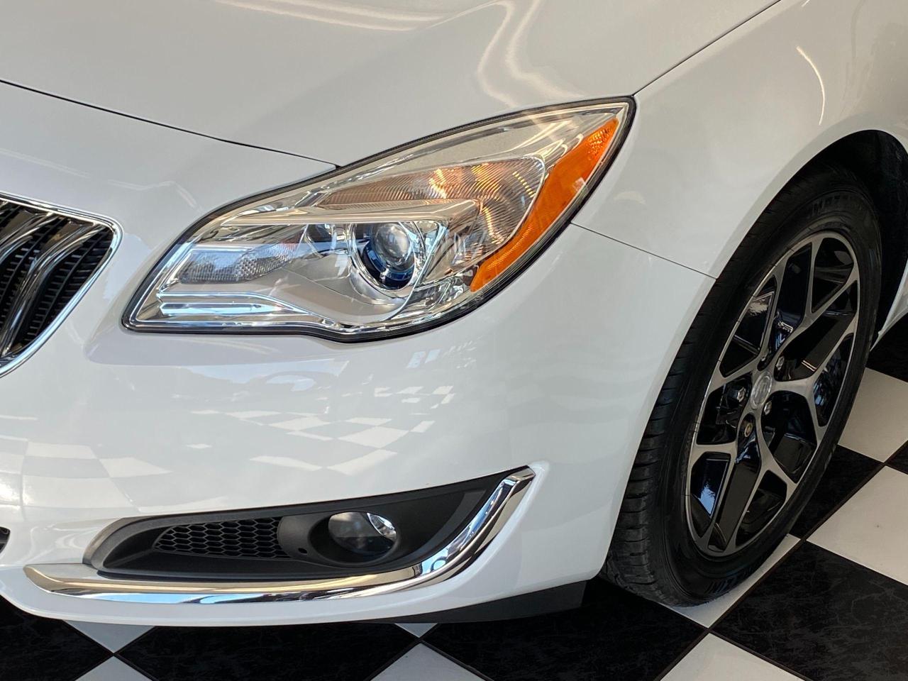 2017 Buick Regal Sport Touring+Apple Play+New Tires+ACCIDENT FREE - Photo #38