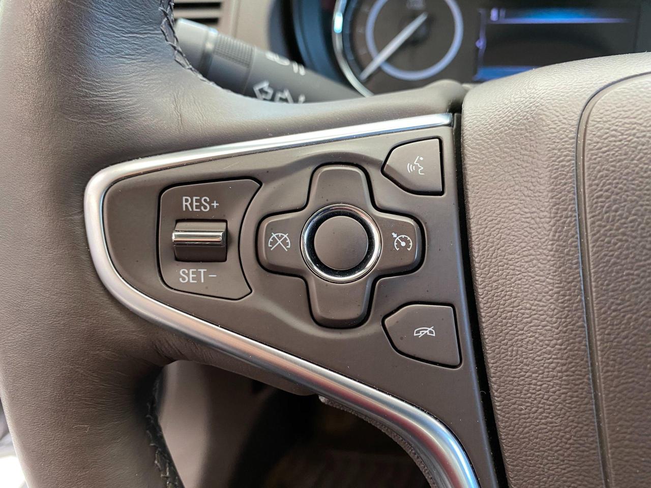 2017 Buick Regal Sport Touring+Apple Play+New Tires+ACCIDENT FREE - Photo #52