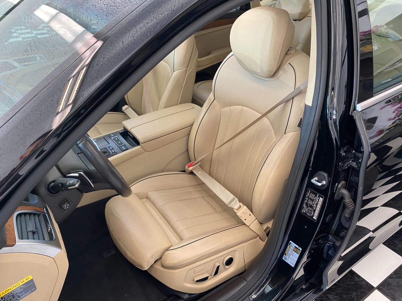 2015 Hyundai Genesis Technology+Adaptive Cruise+New Tires+ACCIDENT FREE - Photo #21
