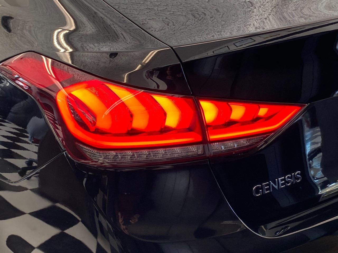 2015 Hyundai Genesis Technology+Adaptive Cruise+New Tires+ACCIDENT FREE - Photo #75