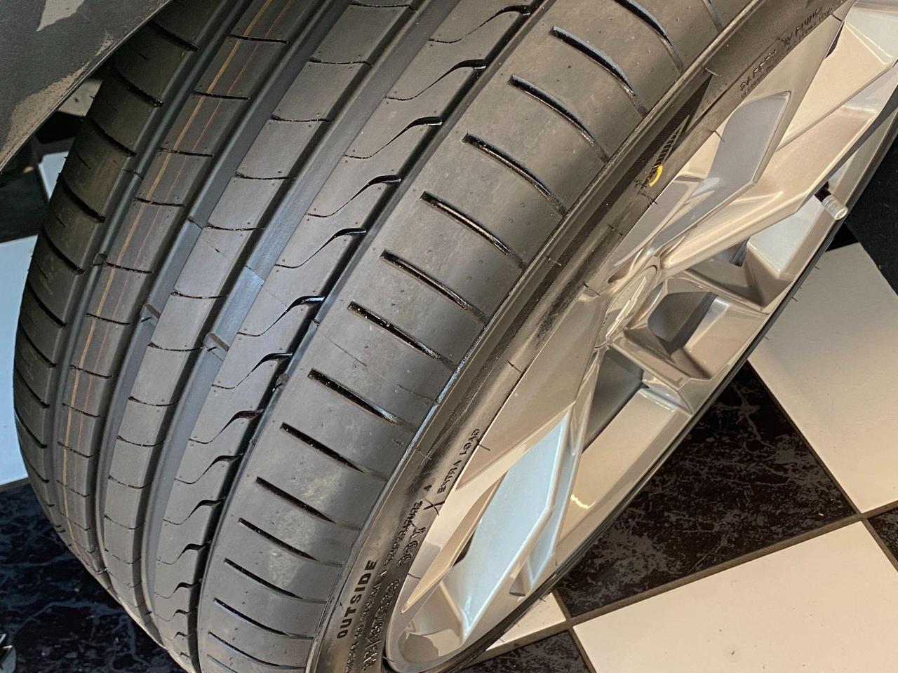 2017 Chevrolet Camaro 2LT RS 50th Anniversary V6+NewTires+ACCIDENT FREE - Photo #11