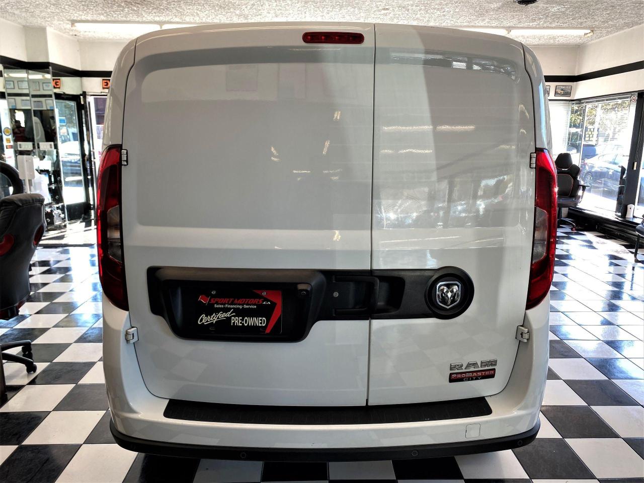 2016 RAM ProMaster SLT+Camera+New Tires+Keyless Entry+ACCIDENT FREE - Photo #3