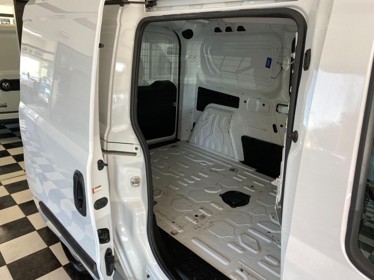 2016 RAM ProMaster SLT+Camera+New Tires+Keyless Entry+ACCIDENT FREE - Photo #22