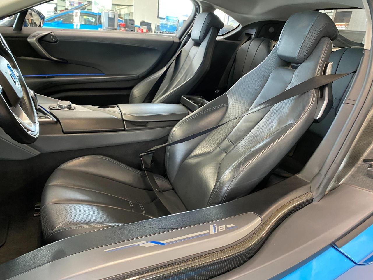 2016 BMW i8 TECH+360Camera+New Bridgestone Tires+ACCIDENT FREE - Photo #19