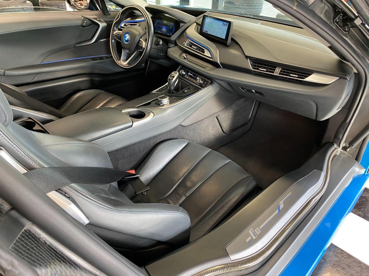2016 BMW i8 TECH+360Camera+New Bridgestone Tires+ACCIDENT FREE - Photo #20