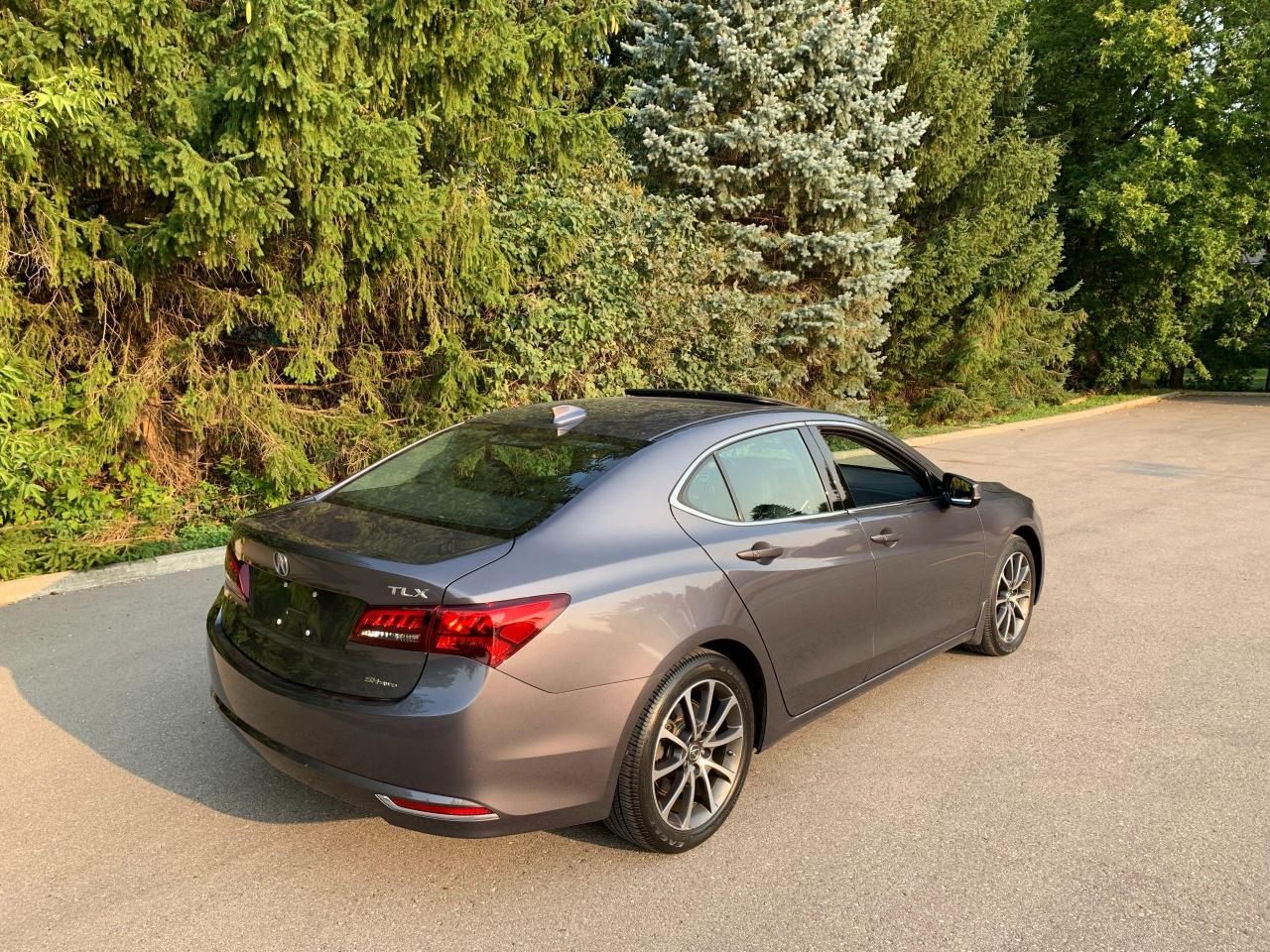 2017 Acura TLX V6 TECH-SH ALL-WHEEL-DRIVE - Photo #2