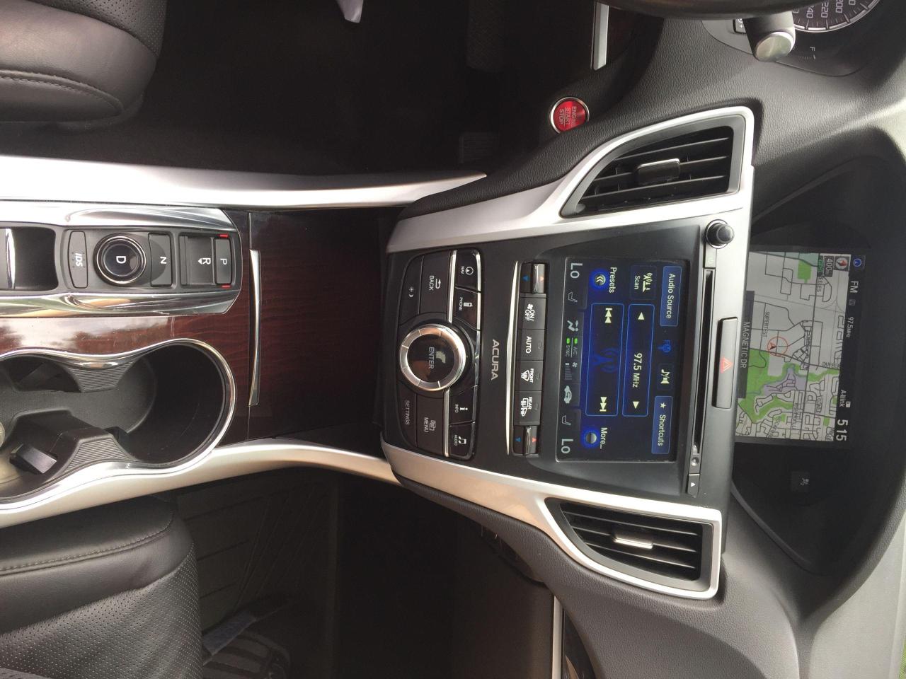 2017 Acura TLX V6 TECH-SH ALL-WHEEL-DRIVE - Photo #8