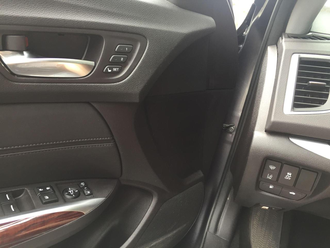 2017 Acura TLX V6 TECH-SH ALL-WHEEL-DRIVE - Photo #17