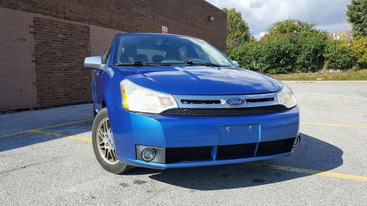 2010 Ford Focus SE Photo0