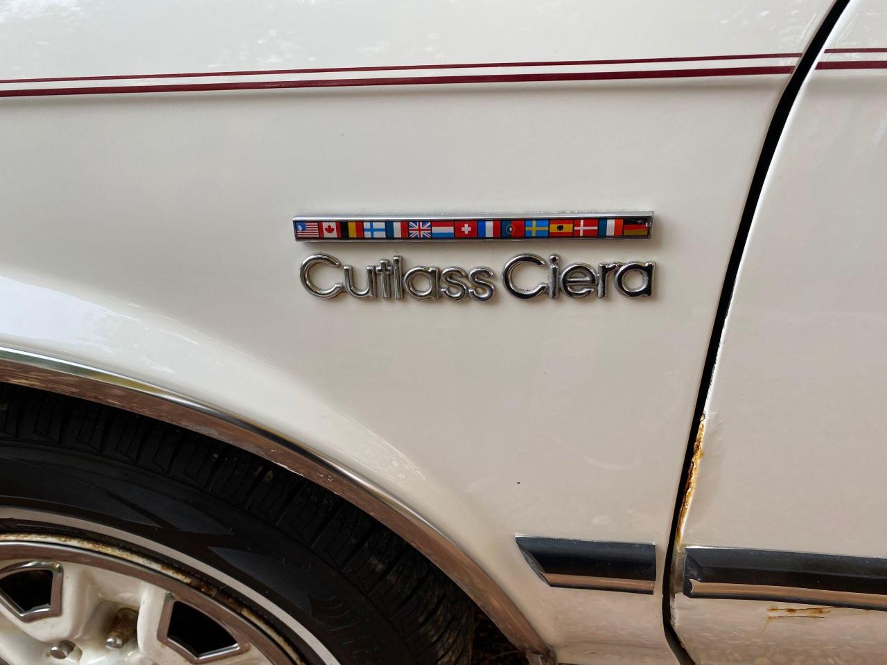 1987 Oldsmobile Cutlass Ciera  - Photo #27
