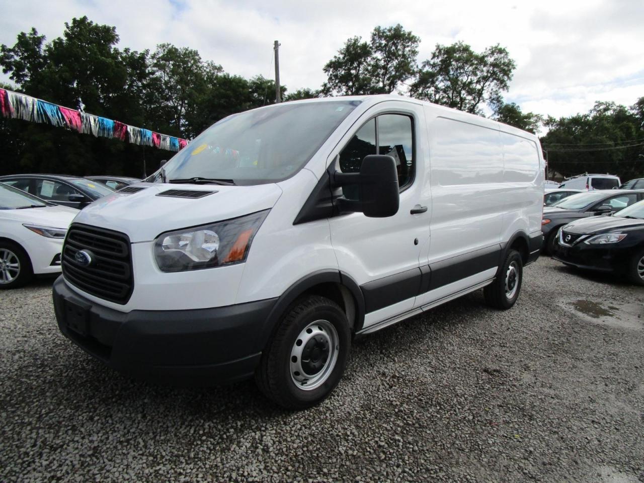 vans outlet niagara falls