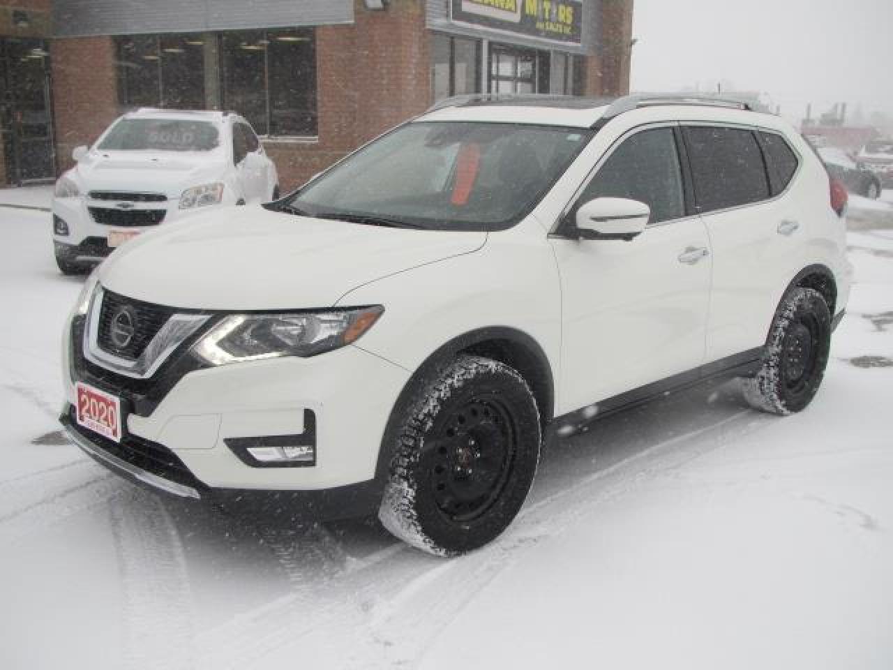 Used 2020 Nissan Rogue SV AWD for sale in Brockville, ON