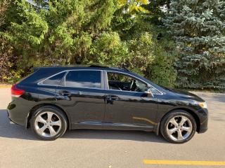 2016 Toyota Venza XLE-ALL WHEEL DRIVE V6 -1 OWNER! NO CLAIMS! - Photo #2