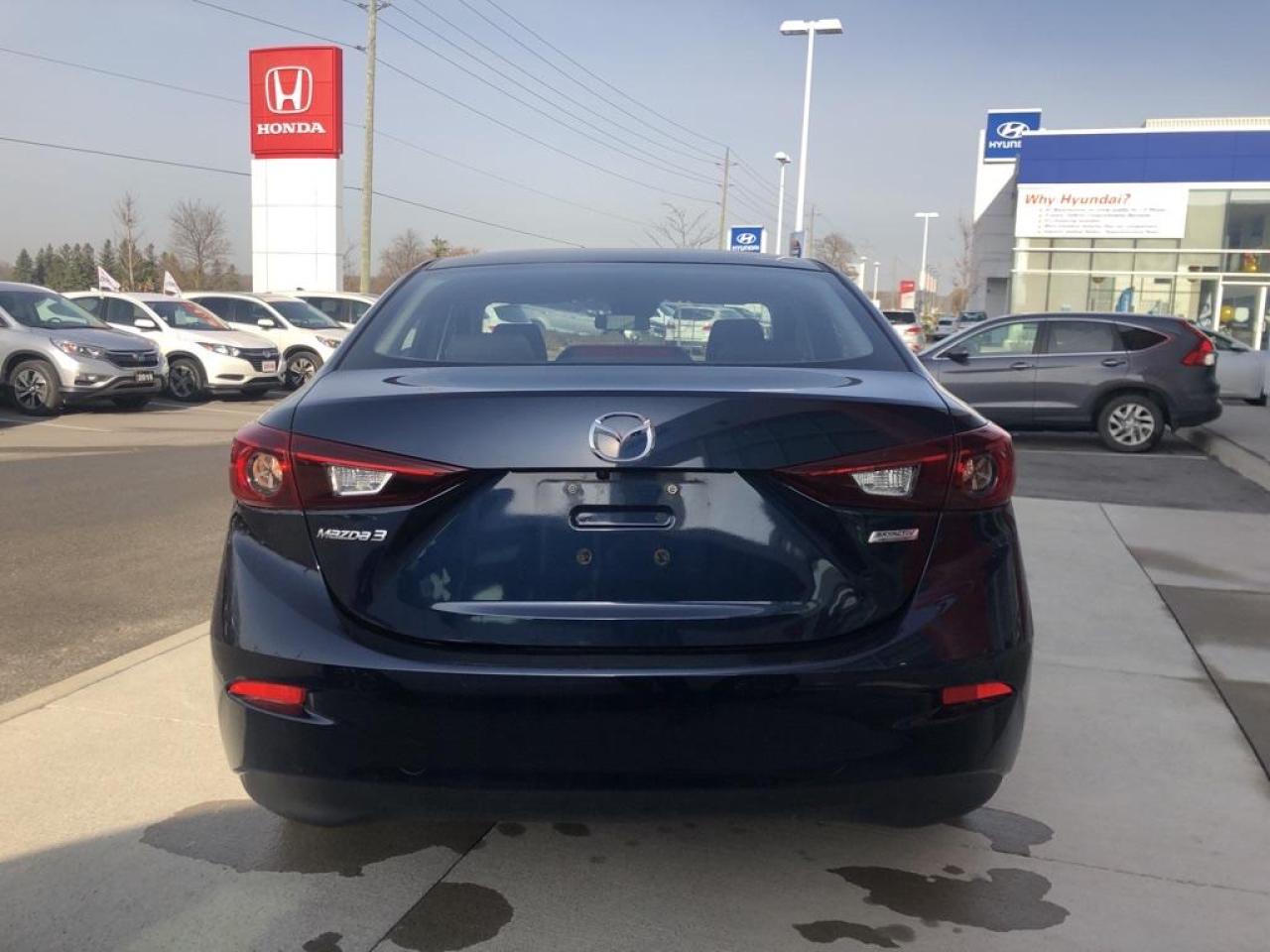 2018 Mazda MAZDA3 GX Photo