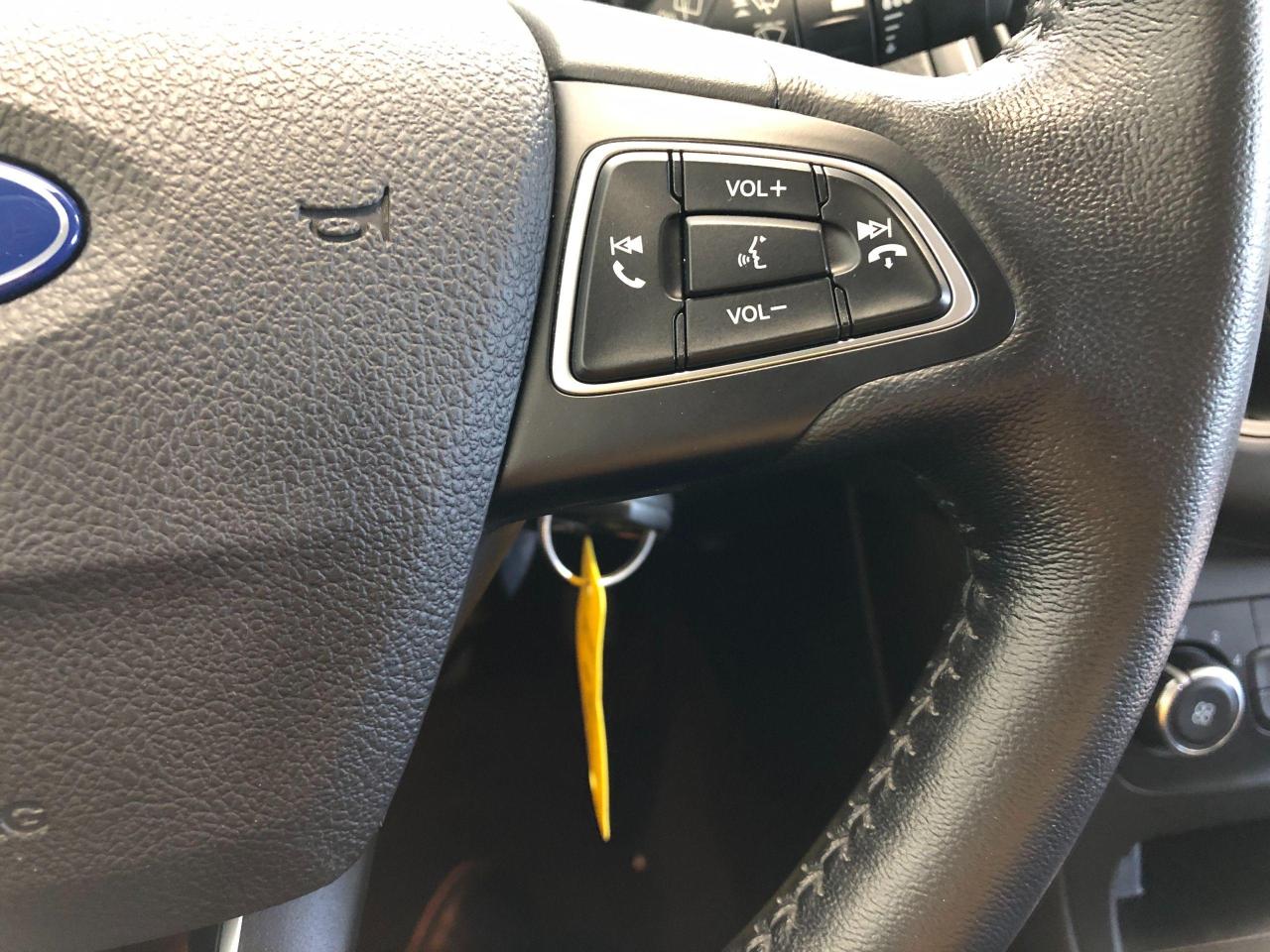 2016 Ford Focus SE+Camera+Heated Seats & Steering+AC+ACCIDENT FREE - Photo #33