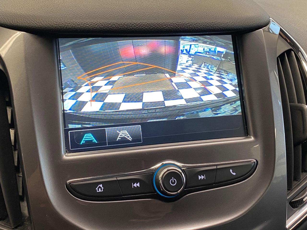 2018 Chevrolet Cruze LT+Apple Play+Camera+Bluetooth+ACCIDENT FREE - Photo #11