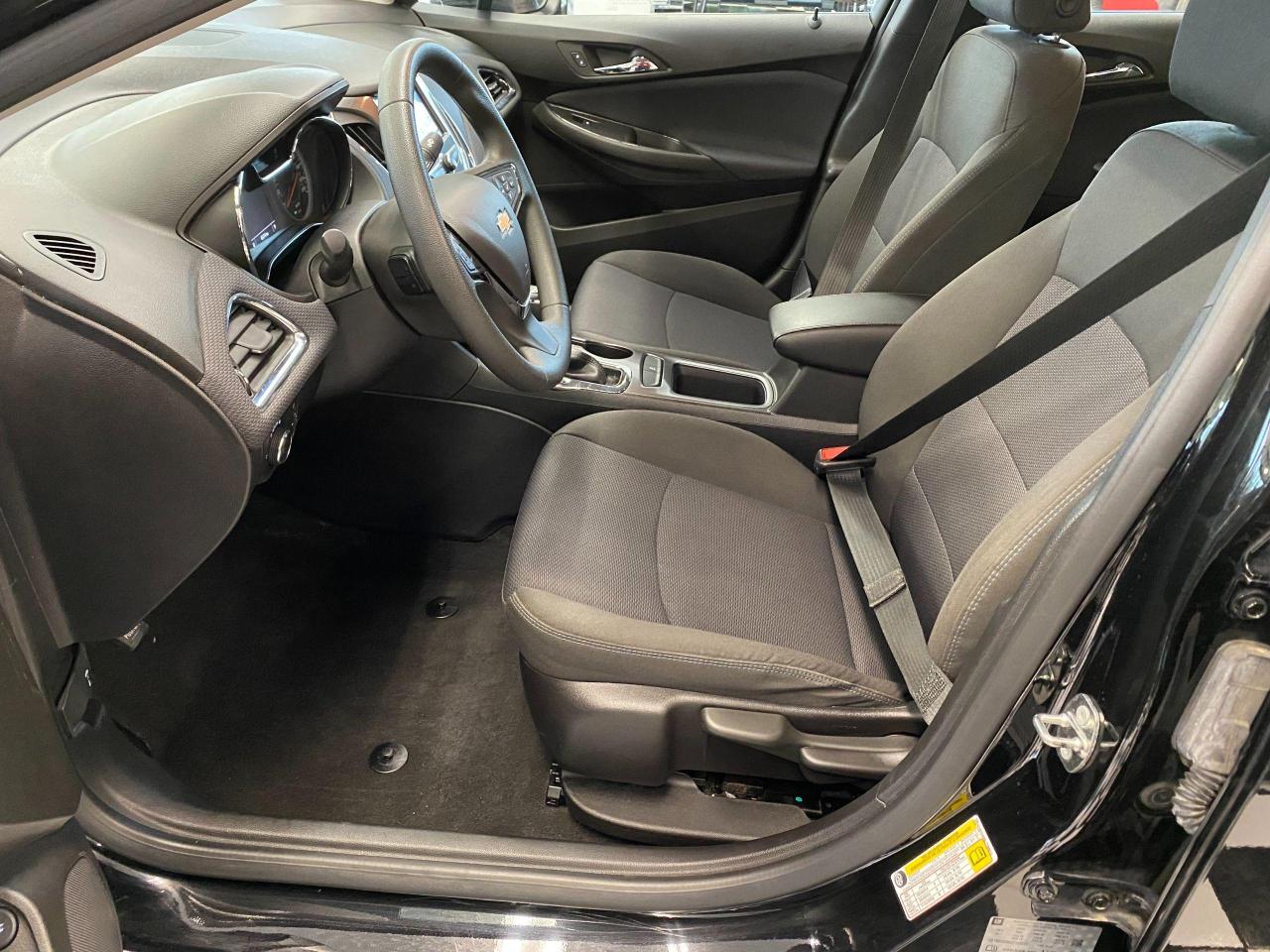 2018 Chevrolet Cruze LT+Apple Play+Camera+Bluetooth+ACCIDENT FREE - Photo #18