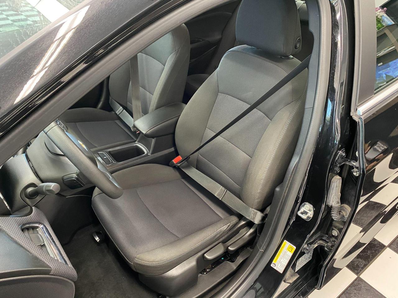 2018 Chevrolet Cruze LT+Apple Play+Camera+Bluetooth+ACCIDENT FREE - Photo #19