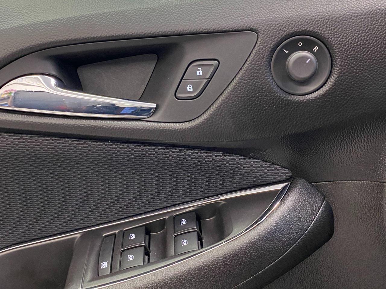 2018 Chevrolet Cruze LT+Apple Play+Camera+Bluetooth+ACCIDENT FREE - Photo #36