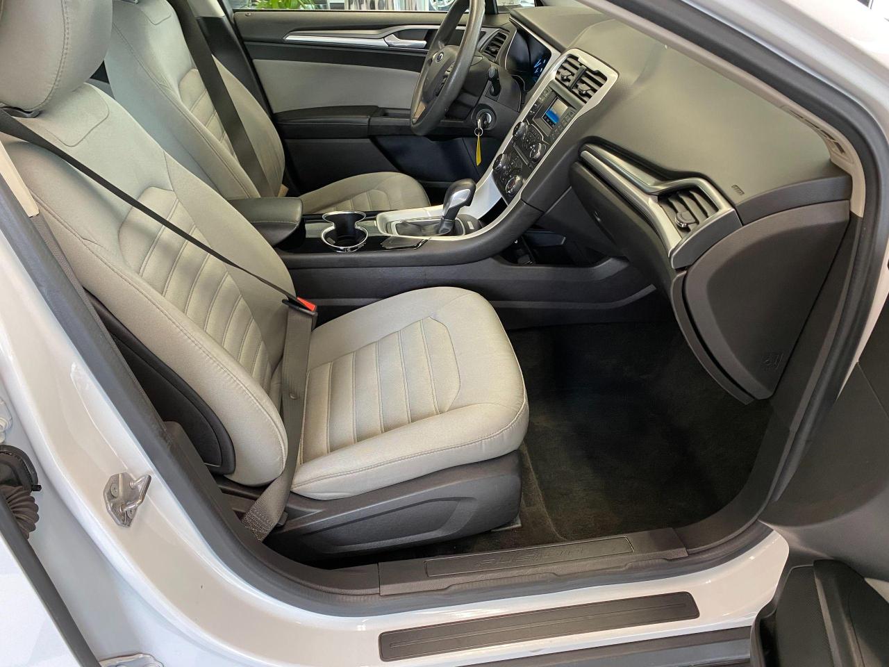2015 Ford Fusion S+Camera+Bluetooth+New Dunlop Tires+ACCIDENT FREE - Photo #20
