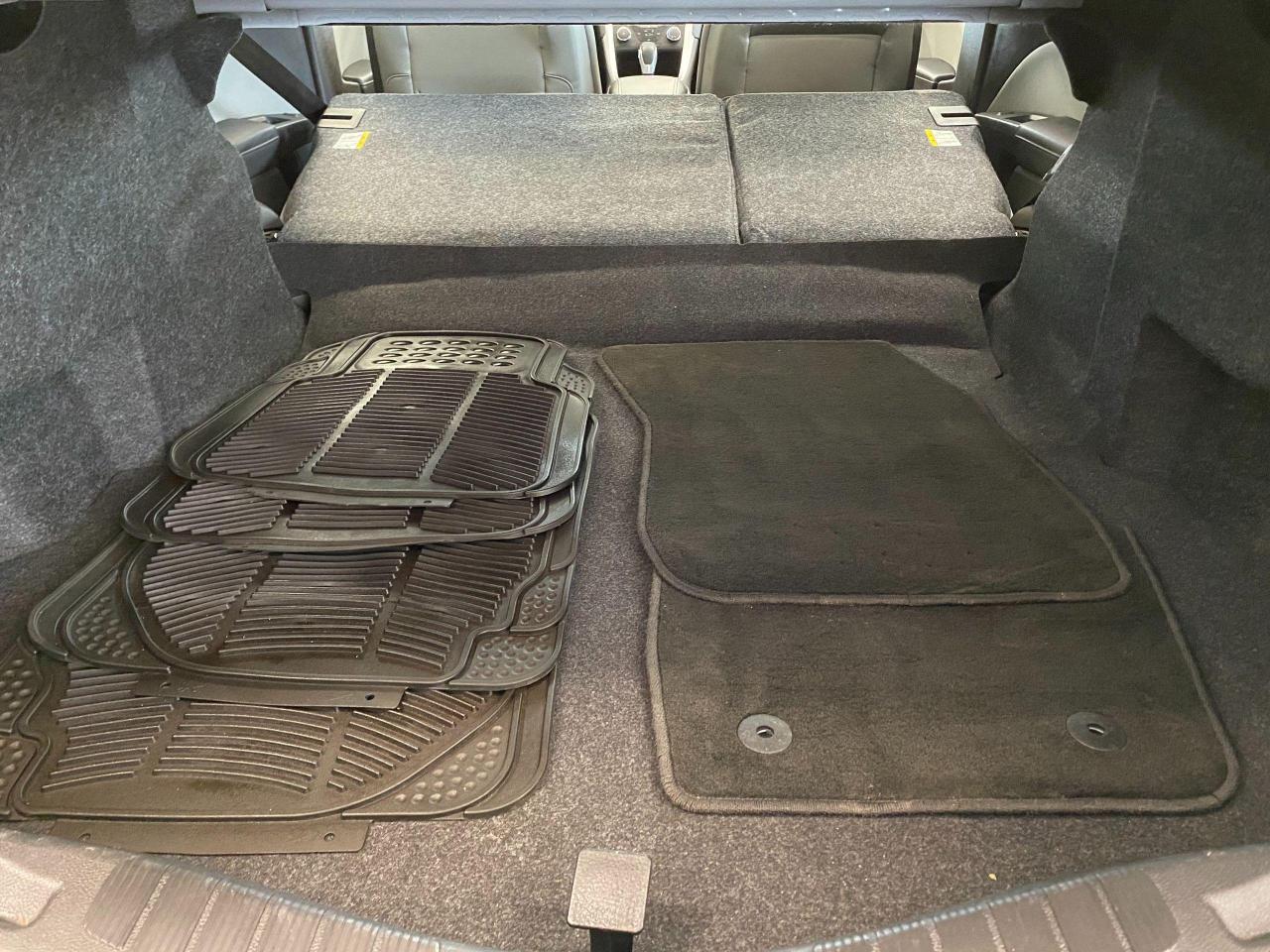 2015 Ford Fusion S+Camera+Bluetooth+New Dunlop Tires+ACCIDENT FREE - Photo #25