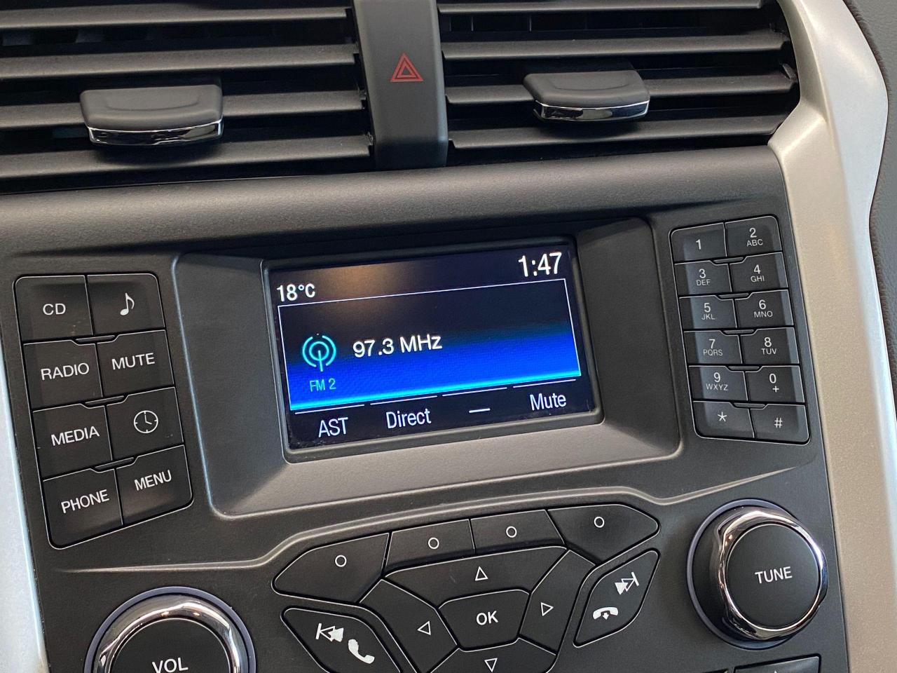 2015 Ford Fusion S+Camera+Bluetooth+New Dunlop Tires+ACCIDENT FREE - Photo #27