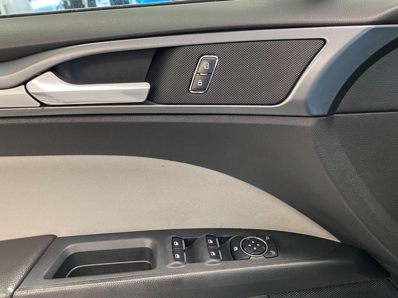 2015 Ford Fusion S+Camera+Bluetooth+New Dunlop Tires+ACCIDENT FREE - Photo #35