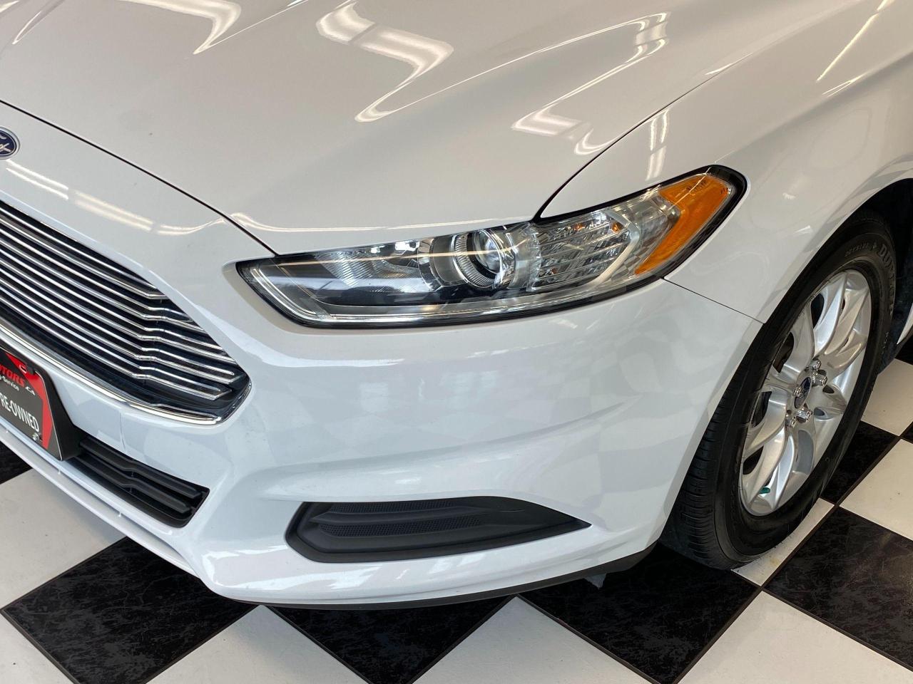 2015 Ford Fusion S+Camera+Bluetooth+New Dunlop Tires+ACCIDENT FREE - Photo #37