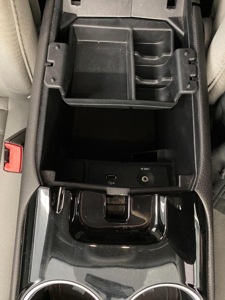 2015 Ford Fusion S+Camera+Bluetooth+New Dunlop Tires+ACCIDENT FREE - Photo #48
