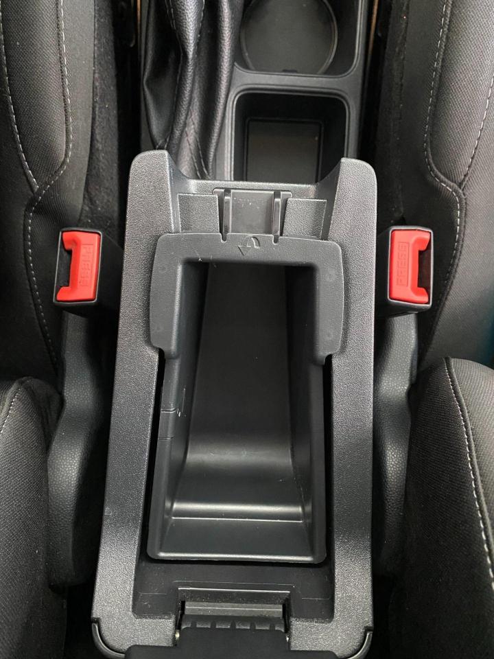 2018 Ford EcoSport SE+Apple Play+Heated Seats+Sunroof+ACCIDENT FREE - Photo #52